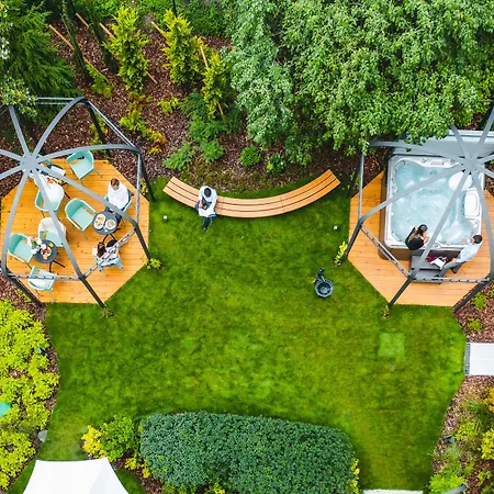 Ξενοδοχείο με διαμερίσματα Garden By Tkc 4*