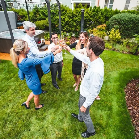 Garden By Tkc Aparthotel Praha