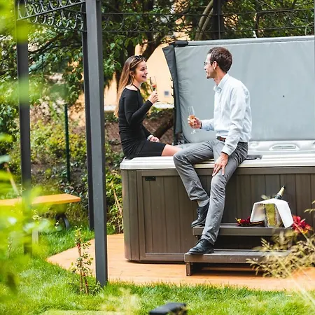 Garden By Tkc Aparthotel Praha